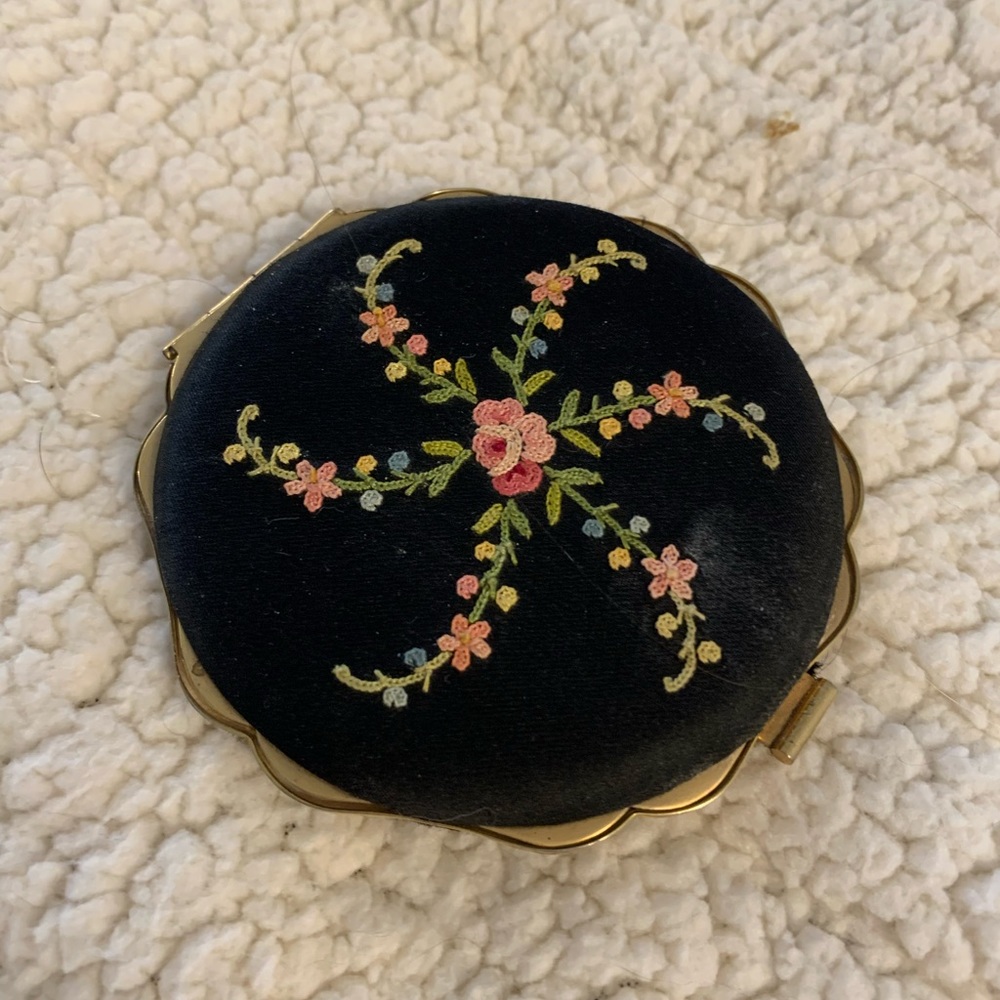 Max Factor Vintage Compact
